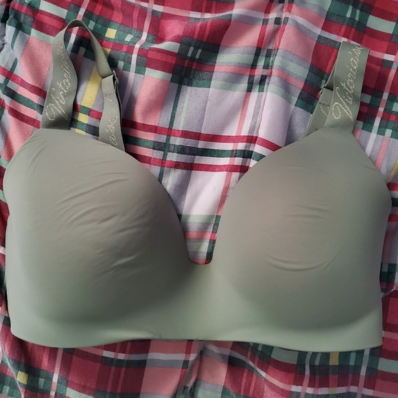 Victoria's Secret Lightly Lined Wireless T-Shirt 34DD Bra - Picture 2 of 14